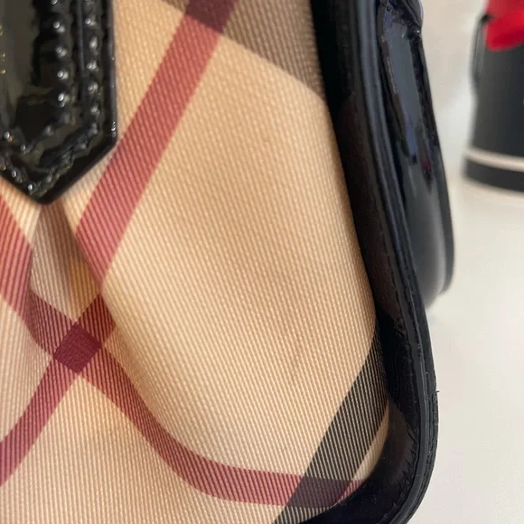 Burberry Classic Nova Check Bag Black - Picture 14 of 16
